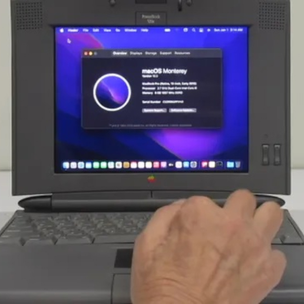 بازسازی لپتاپ قدیمی Apple